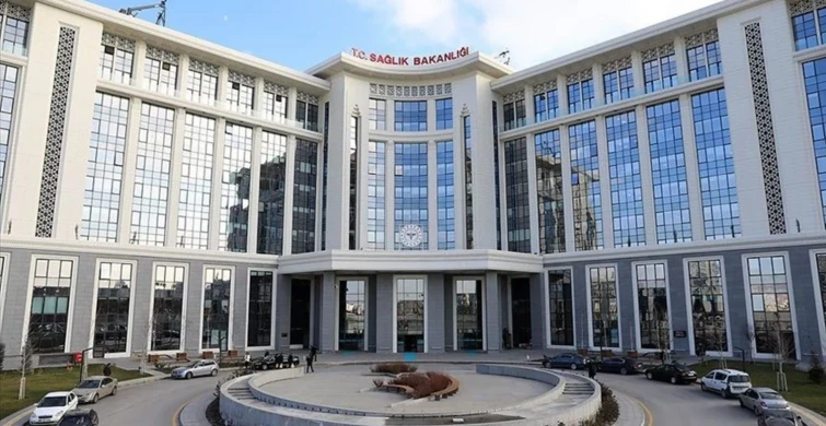 Özel Sağlık Sigortası veHasta Mağduriyeti: Özel Hastanelerin Provizyon Yönetimi Tartışma Yaratıyor