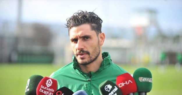 Özer Hurmacı: 'Futbolda Pes Etmek Yok'