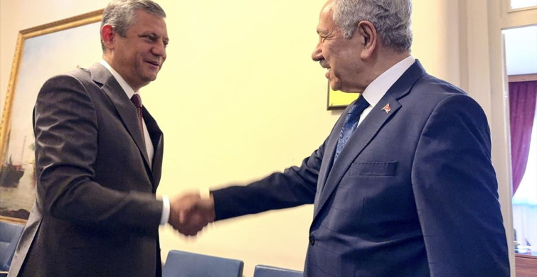 Özgür Özel Bülent Arınç'ı Ziyaret Etti