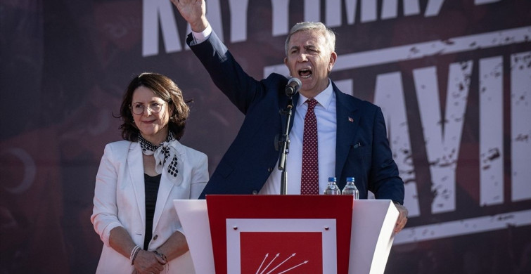 Özgür Özel: CHP, Tarihin Partisi ve Geri Adım Atmayacak