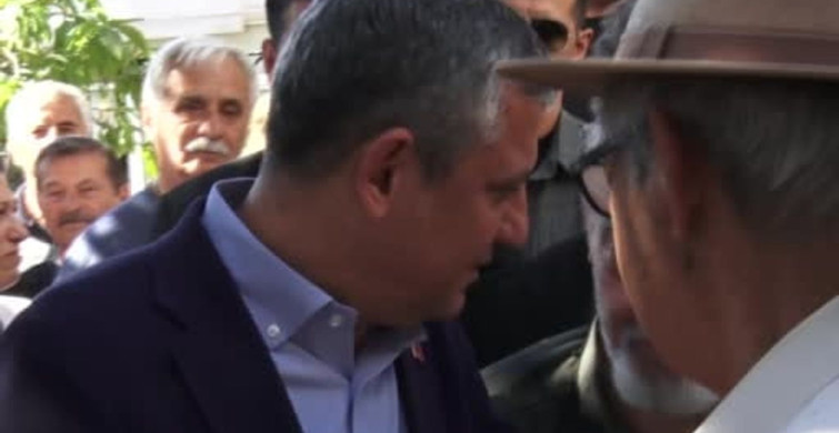 Özgür Özel, İzmir'de Gönülşen ailesinin cenazesine katıldı