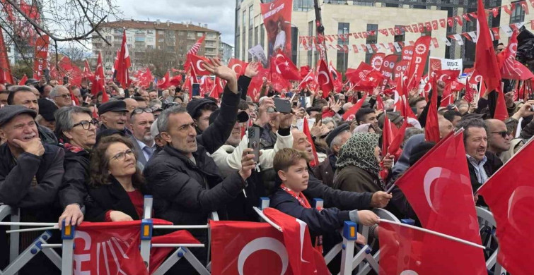 Özgür Özel Kütahya'da Erken Seçim Çağrısı Yaptı