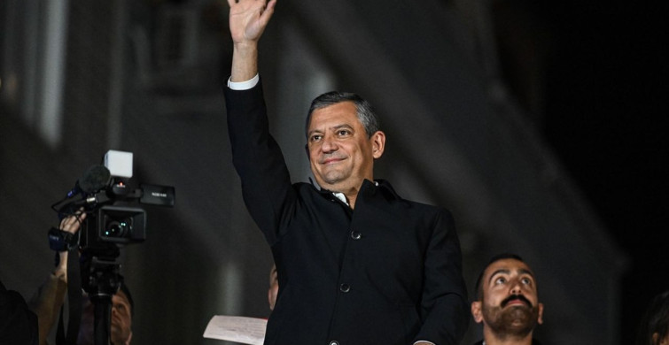 Özgür Özel Sultangazi'de Konuştu: 'Eşit Yurttaşlık İçin Mücadele Sürüyor'