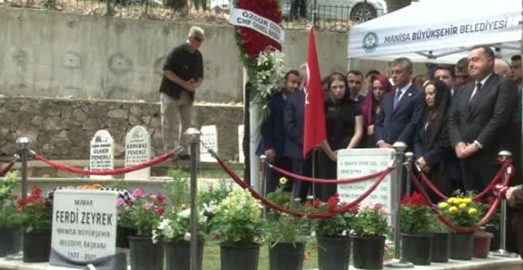 Özgür Özel ve Mansur Yavaş, Ferdi Zeyrek'i Unutmadı