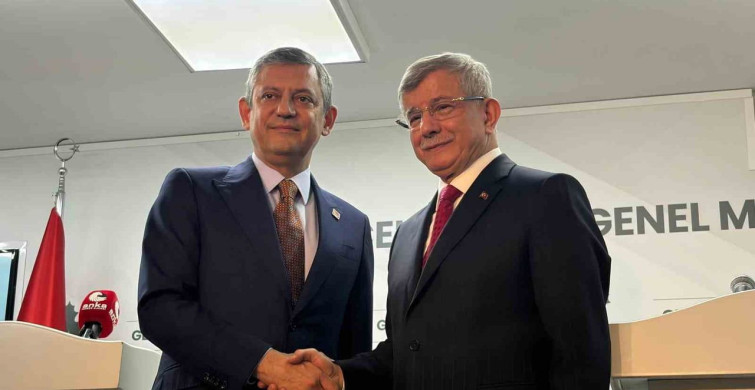 Özgür Özel'den Davutoğlu'na Ziyaret: Kritik Dönem ve Ekonomik Çalışmalar