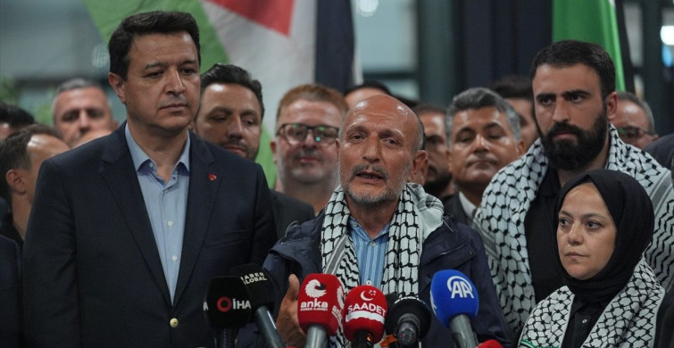 Özgürlük Filosu'ndan Gelen Milletvekilleri Yurda İndi