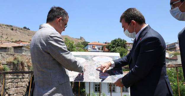 Pakdemirli, Bergama İçin İhale Tarihini Verdi