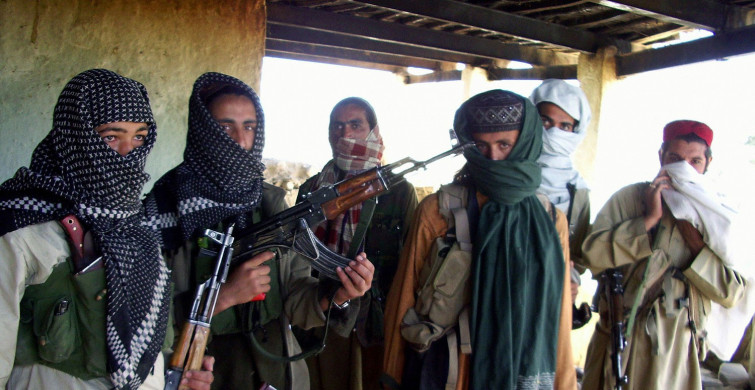 Pakistan, Afganistan’a bomba yağdırdı: Çok sayıda sivil hayatını kaybetti!