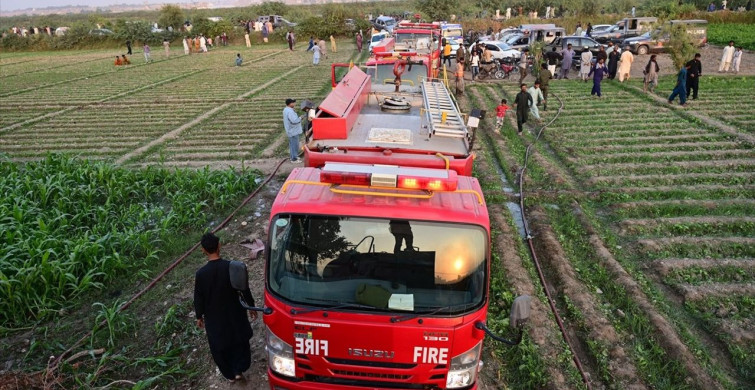 Pakistan'da Havai Fişek Fabrikasında Patlama