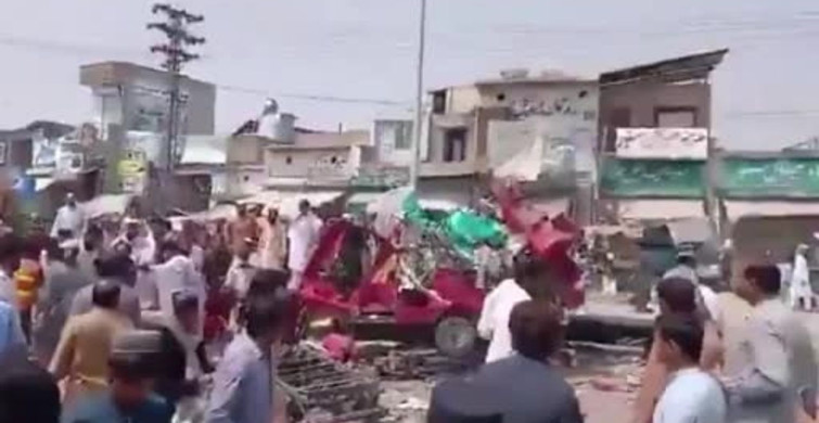 Pakistan'da Karakol Yakınında Patlama: 9 Ölü