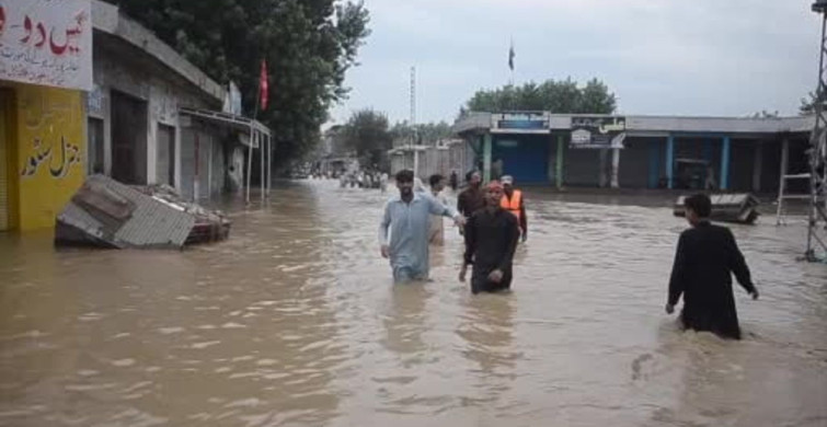 Pakistan'da Sel Felaketi: Can Kaybı Artıyor