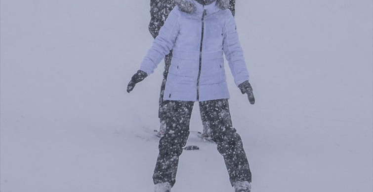 Palandöken Kayak Merkezi'nde Kayak Keyfi Devam Ediyor