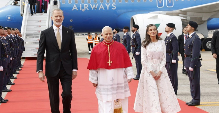 Papa 14. Leo, İspanya Ziyaretinde Coşkuyla Karşılandı