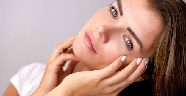 Parlak Bir Cildin Sırrı: Bergamot Yağı!