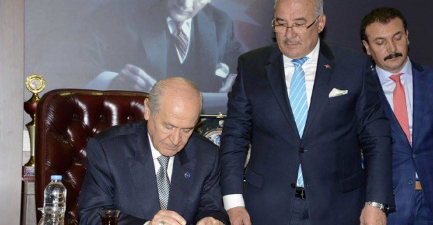 Partiden İstifa Eden Belediye Başkanı İçin MHP'den Sert Açıklama!
