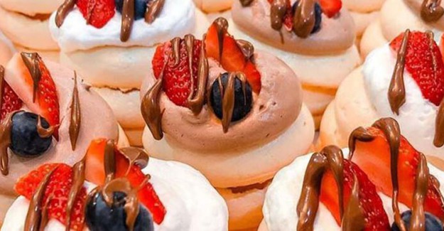Pavlova Nasıl Yapılır? Pavlova Tatlısı Nasıl Yapılır?