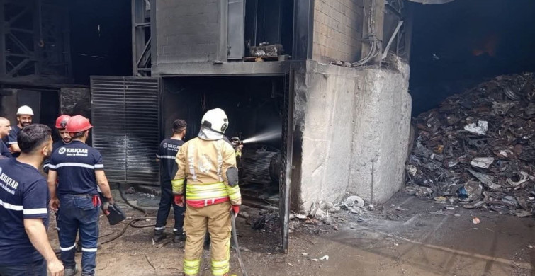 Payas’ta kullanılamaz hale gelen iş yerinde yangın
