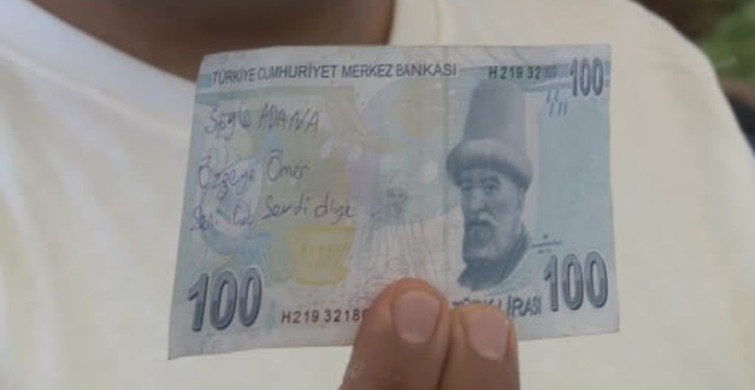 Pazarda aşk mesajı yazılı paralar dikkat çekti