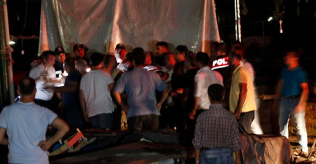 Pazaryerinde Meydana Gelen Yangın Sonucunda 7 Dükkan Kullanılamaz Hala Geldi