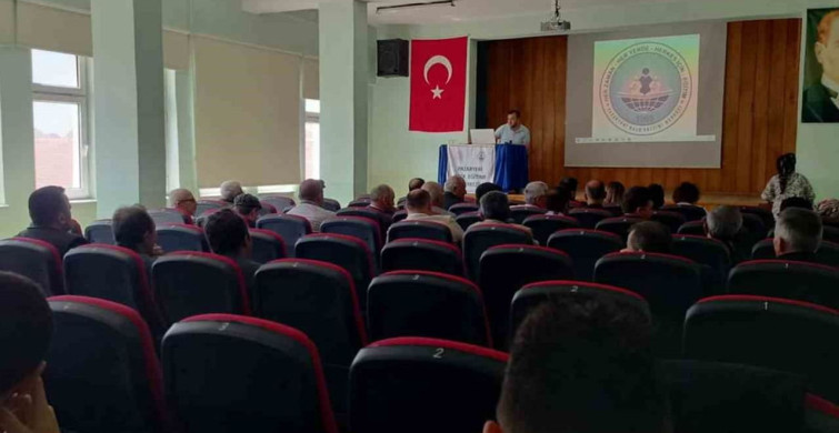 Pazaryeri'nde Muhtarlara Eğitim Semineri Gerçekleştirildi