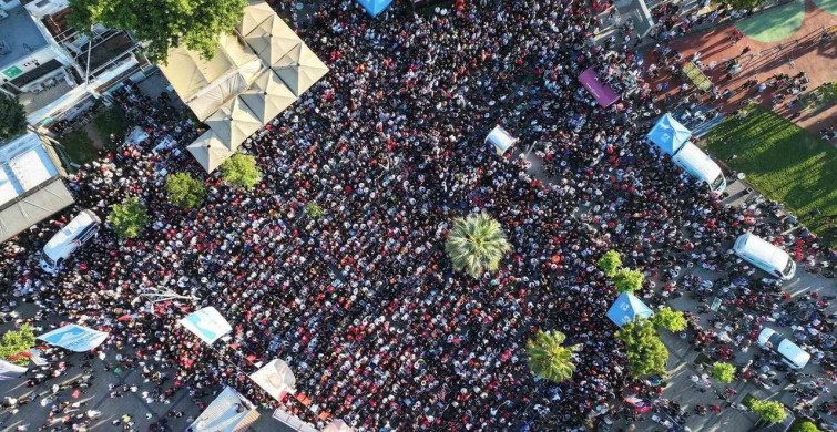 Pendik’te 20 bin kişilik milli heyecan havadan görüntülendi