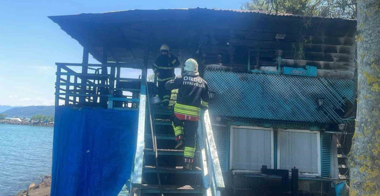 Perşembe'de Kafede Yangın Çıktı