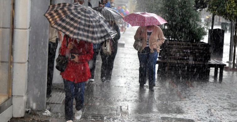 Peş peşe uyarı: Gök gürültülü sağanak geliyor