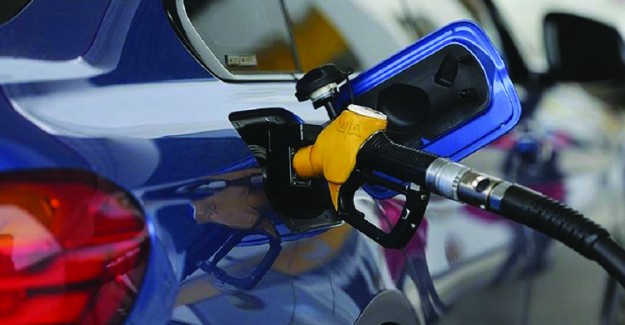 Peş Peşe Zam Gelen Benzin Ve Motorine Kritik Çağrı