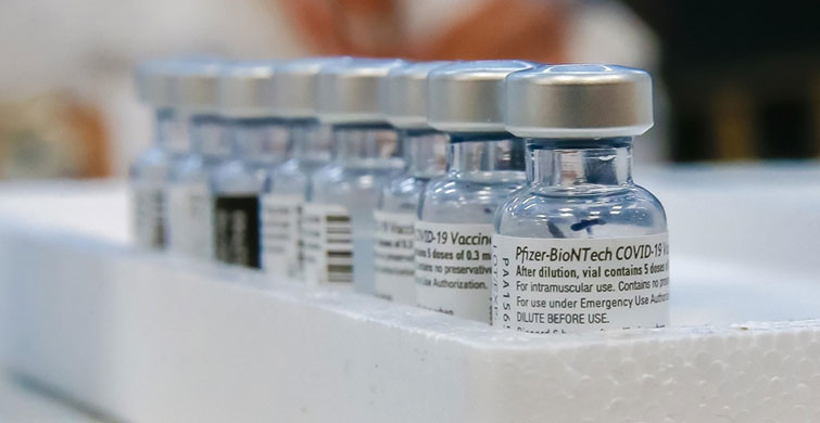 Pfizer ve BioNTech'in Aşısı Mutasyona Uğrayan Virüse Karşı Etkili