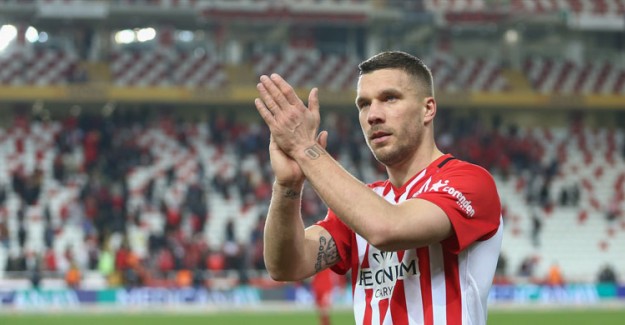 Podolski: 'Trabzonspor Şampiyon İlan Edilirse'