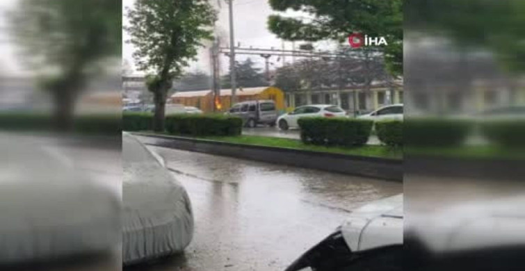 Polatlı'da Yıldırım Düşmesi Yangın Çıkardı
