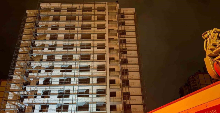 Polis Ekibi İntihara Kalkışan Şahsı 3 Saatte İkna Etti