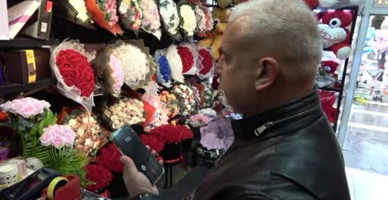 Polis Haftası'nda Sürpriz Karşılama: Çiçeklerle Gelen İyi Niyet