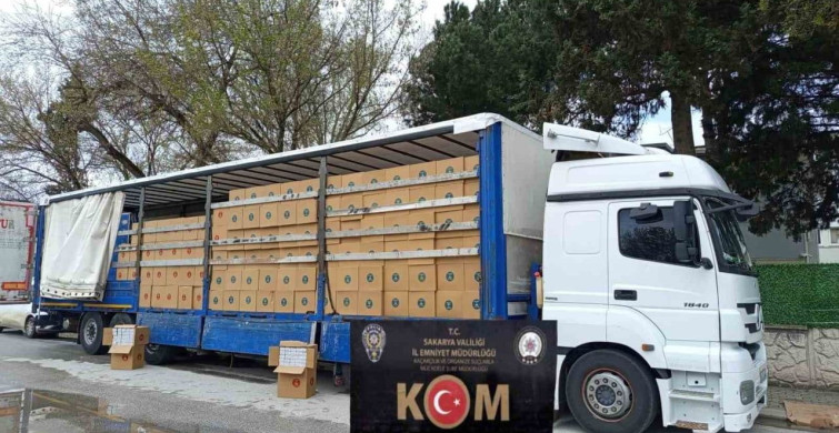 Polis Kaçakçılığa Geçit Vermiyor: 8 Milyon Boş Makaron Ele Geçirildi