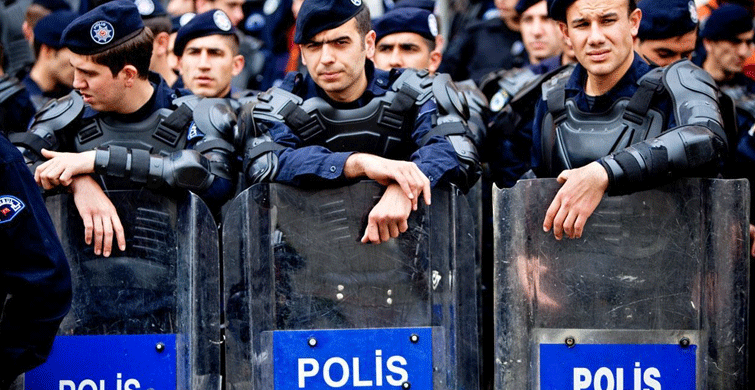 Polislerin Çalışma Koşullarında İyileştirmelere Gidildi