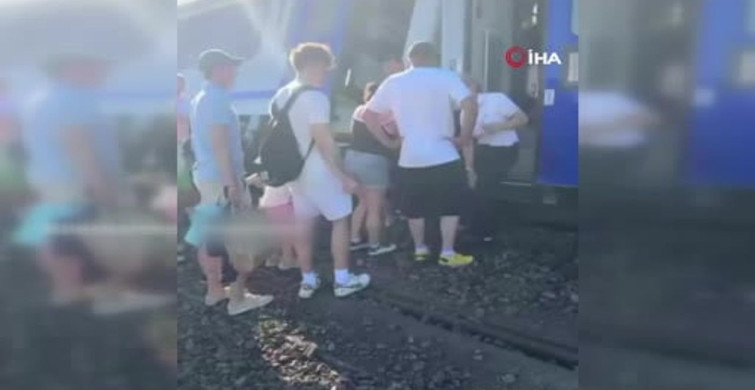 Polonya'da iki yolcu treni çarpıştı, 2 yaralı