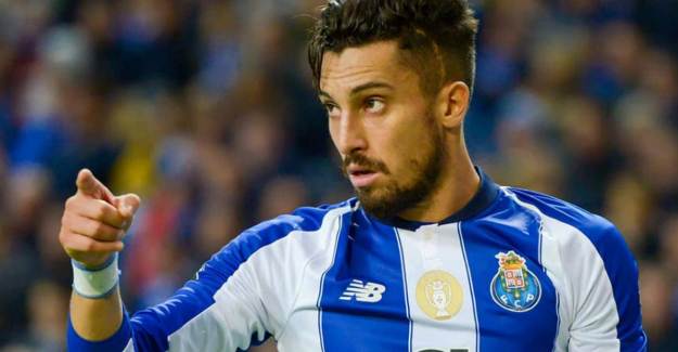 Porto, Alex Telles'ten Bonservis Kazanamayabilir!