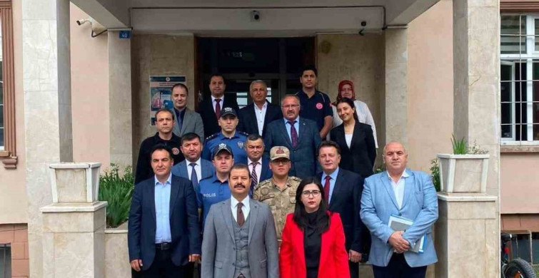Posof ilçesine atanan kaymakam ısa bertan göreve başladı