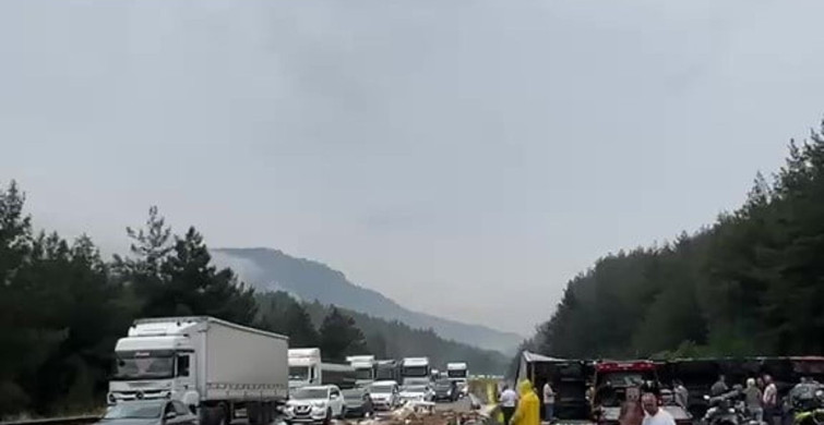 Pozantı-Adana istikameti tır devrilmesi nedeniyle trafiğe kapandı