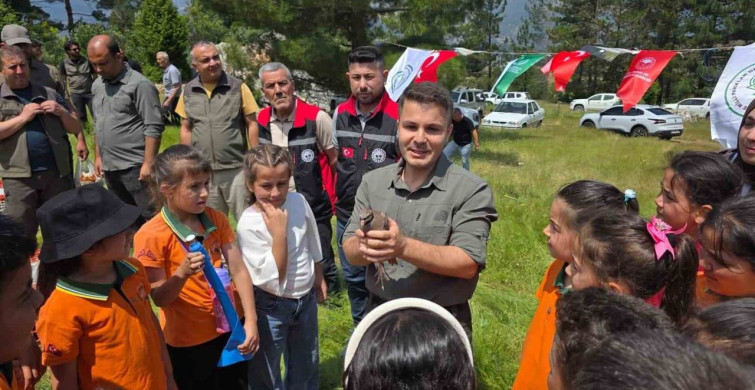 Pozantı'da doğaya 300 kınalı keklik salındı