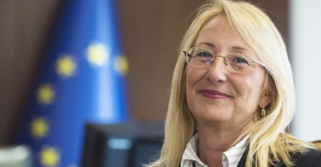 Prof. Dr. Beril Dedeoğlu Hayatını Kaybetti