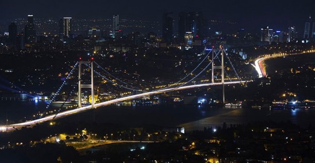 Prof. Dr. Şükrü Ersoy, 10 Yıl İçinde Marmara'da 7'den Büyük Deprem Beklediklerini Açıkladı