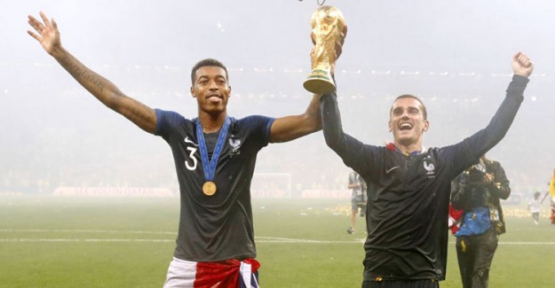 PSG, Fransız Yıldıza İmzayı Attırdı!