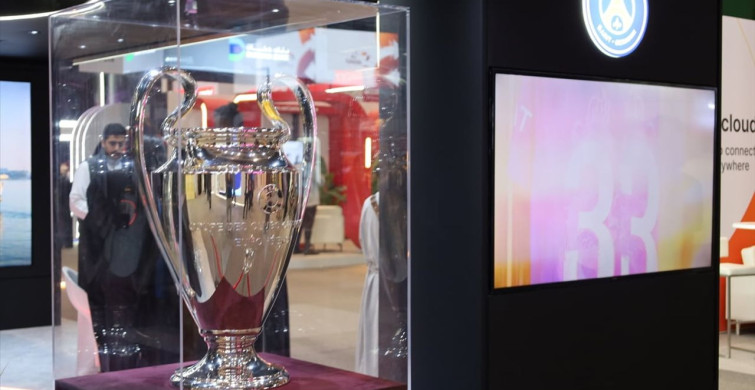 PSG'nin Şampiyonlar Ligi Kupası Web Summit Katar 2026'da Sergileniyor