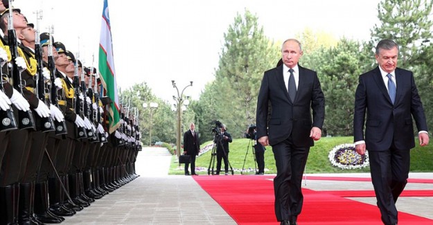 Putin, Özbekistan'ın İlk Nükleer Santrali için Proje Başlattı