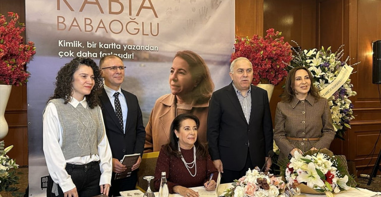 Rabia Babaoğlu'nun 'Katıksız' Kitabı