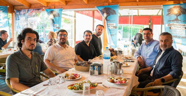 Radikal Eğitim Kurumları'ndan gelenekten geleceğe buluşması