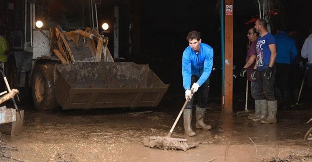 Rafael Nadal Gönülleri Fethetti!
