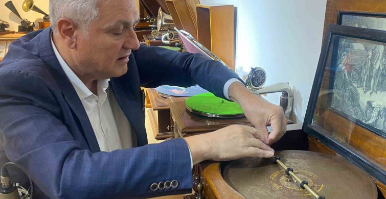 Raif Kara'nın gramofon koleksiyonu müze olmayı bekliyor