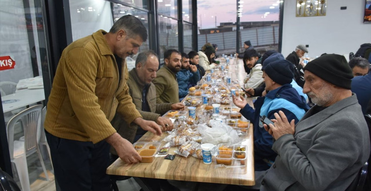 Ramazan Ayının İlk İftarı Şanlıurfa, Malatya ve Adıyaman'da Gerçekleşti